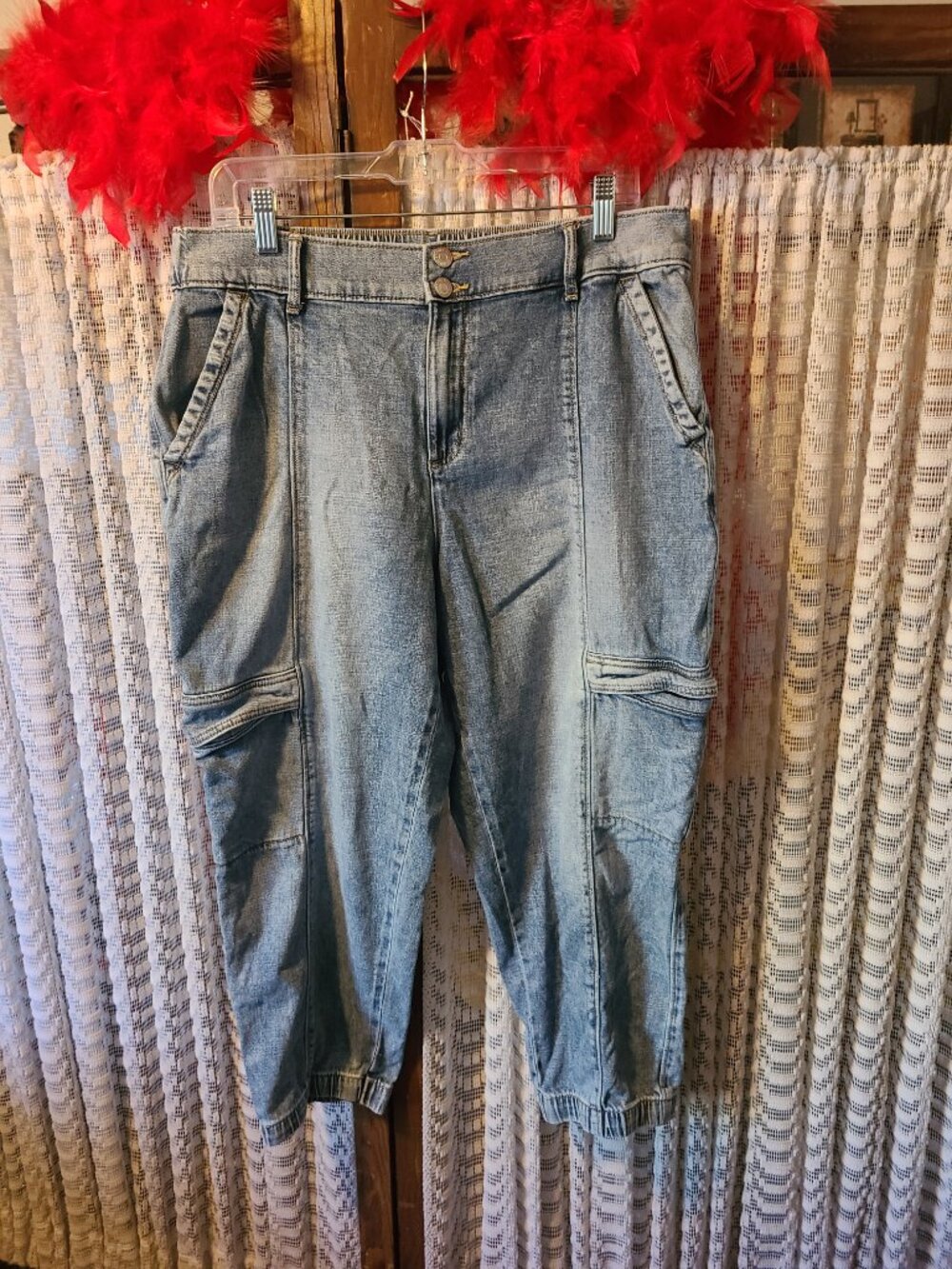 Sonoma Blue Denim Cargo Capri Pants SZ 14 Stretch Waist & Ankle Pockets Women's